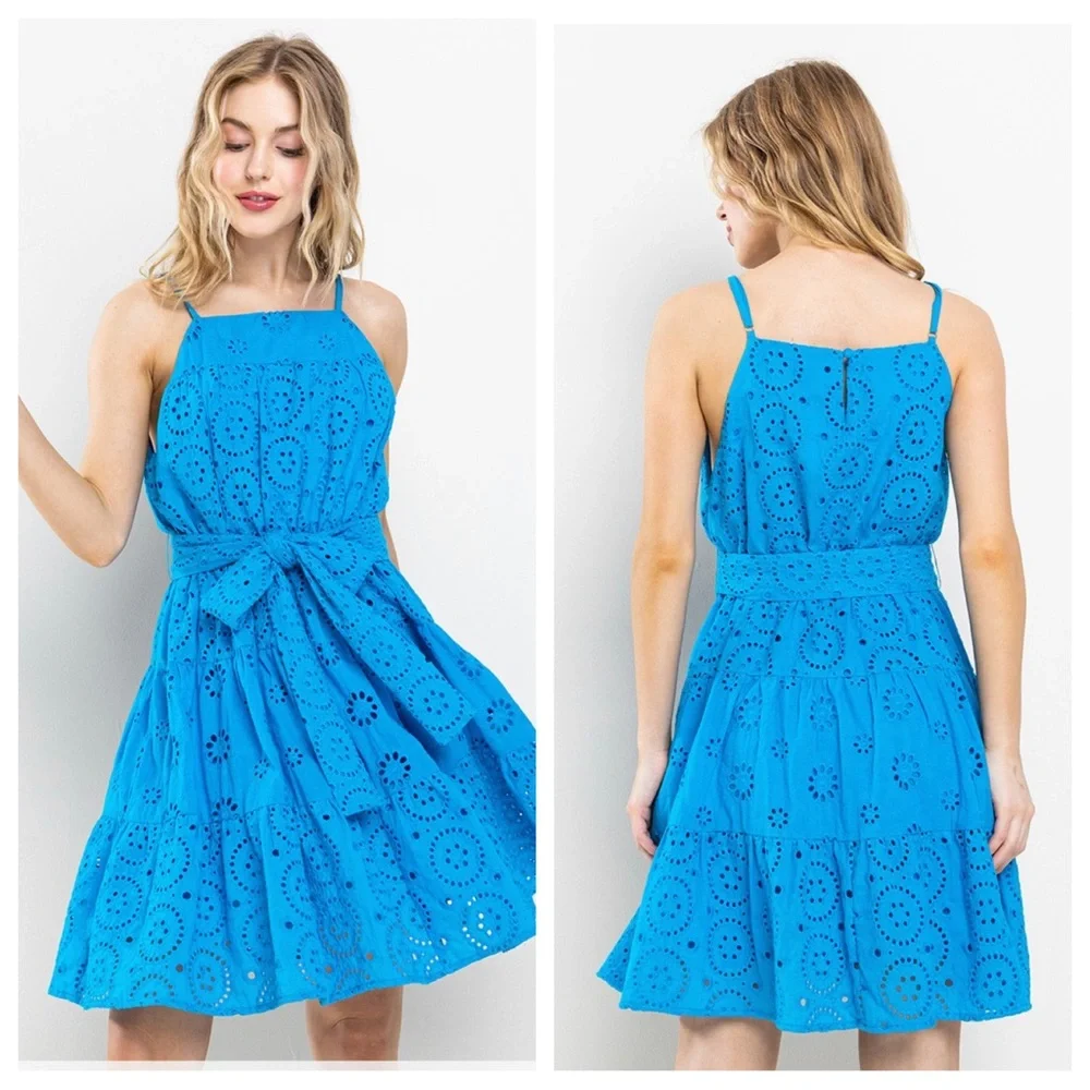 09 Eyelet Lace Adjustable Strap Tiered  Dress - Picture 3 of 4